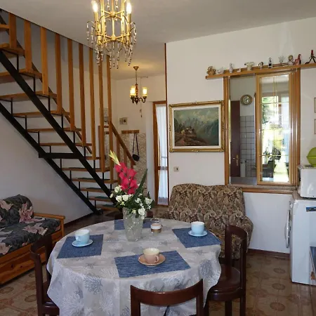 Spectacular On Two Floors With Garden And Pool Lignano Sabbiadoro