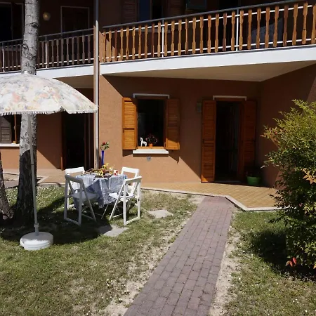 Spectacular On Two Floors With Garden And Pool Apartment *