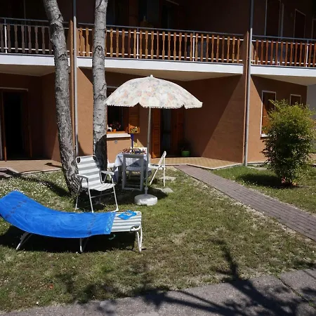Apartment Spectacular On Two Floors With Garden And Pool