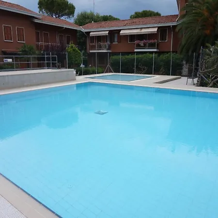 Spectacular On Two Floors With Garden And Pool Apartment Lignano Sabbiadoro